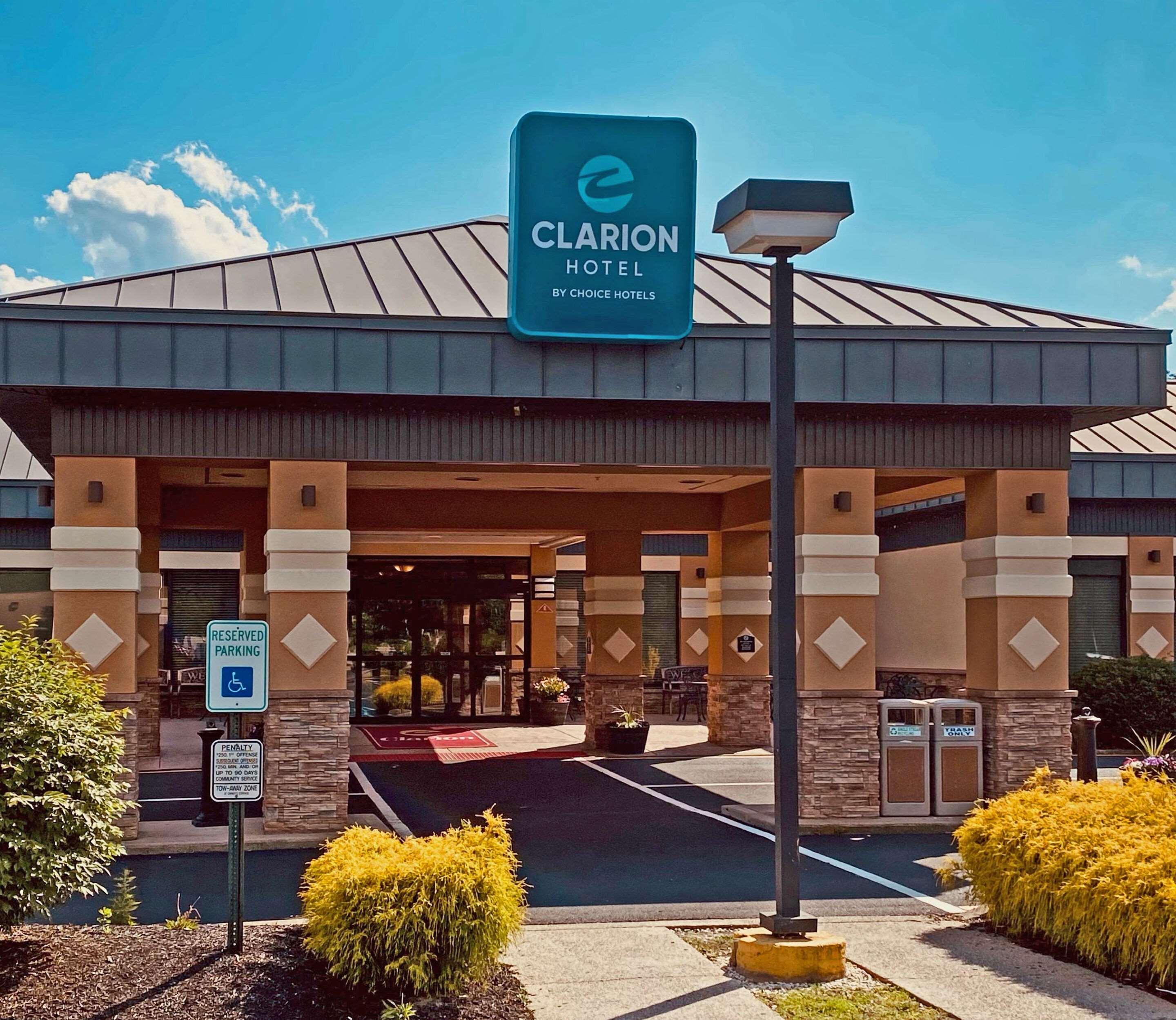 Clarion Hotel & Conference Center Toms River Exterior foto